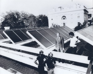 obama-solar-panels-on-white-house
